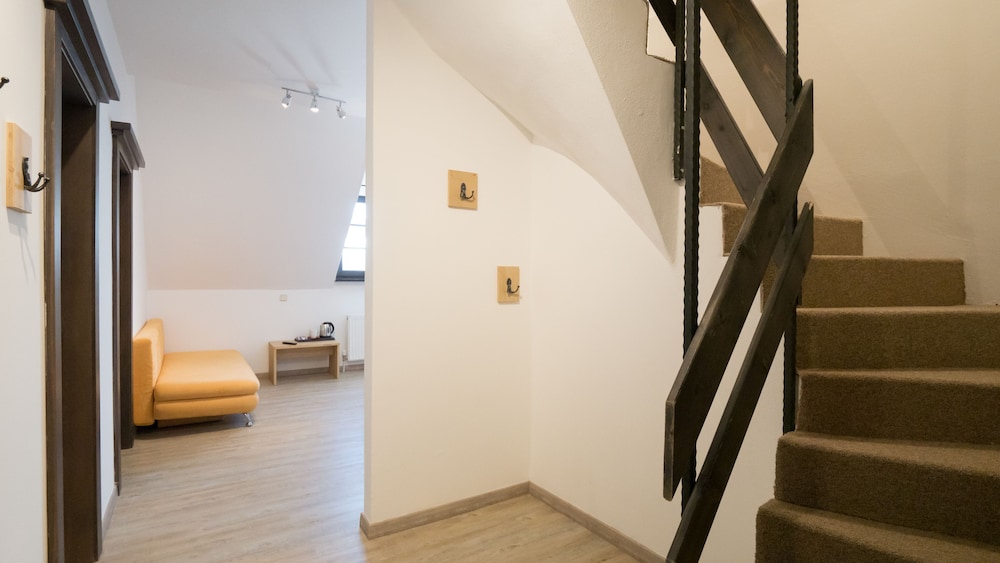 Family Hotel Schloss Rosenegg 32/64