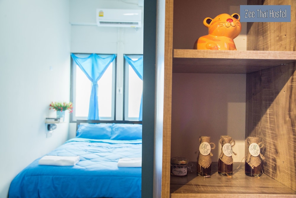 Zee Thai Hostel (Thaitone Hostel) 41/69