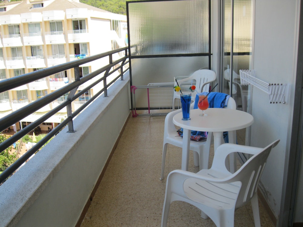 Medplaya Aparthotel Esmeraldas 33/37