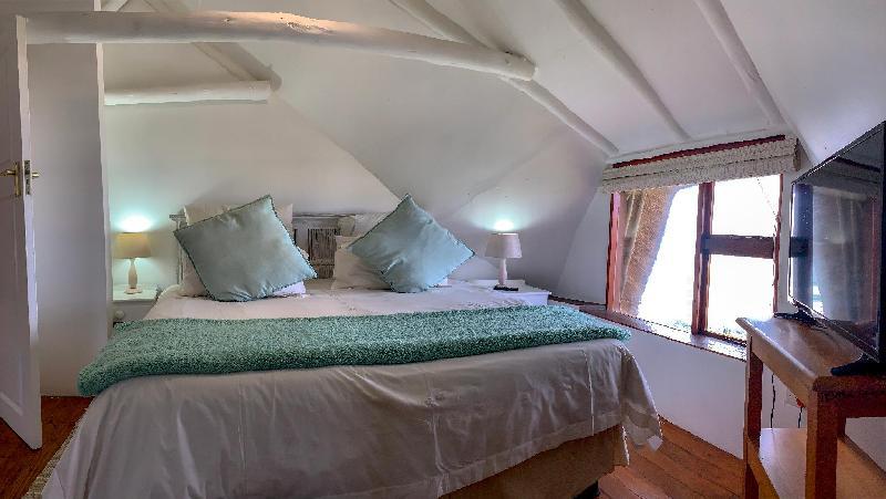 Crawford's Beach Lodge 12/51