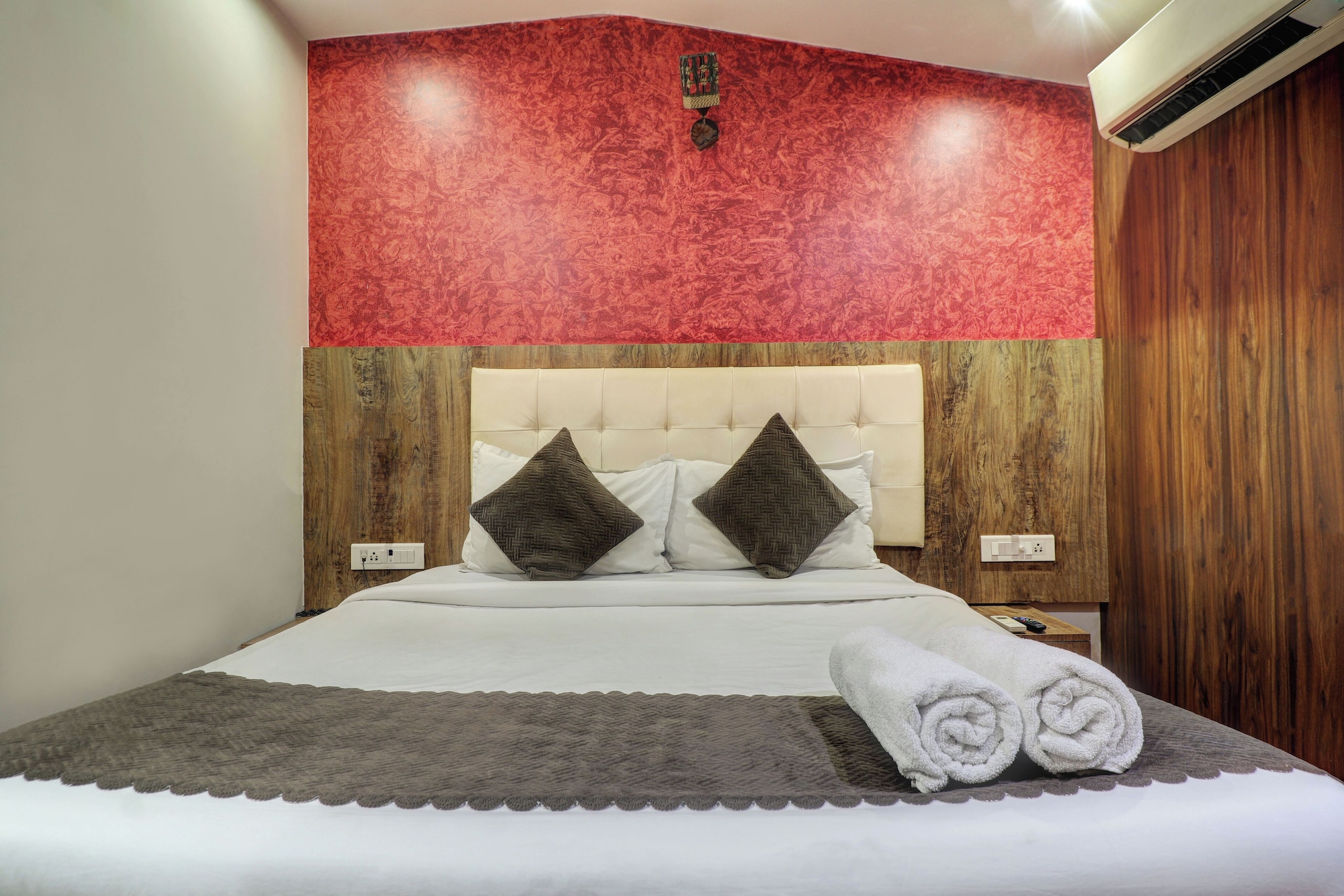 STANDARD, DOUBLE BED