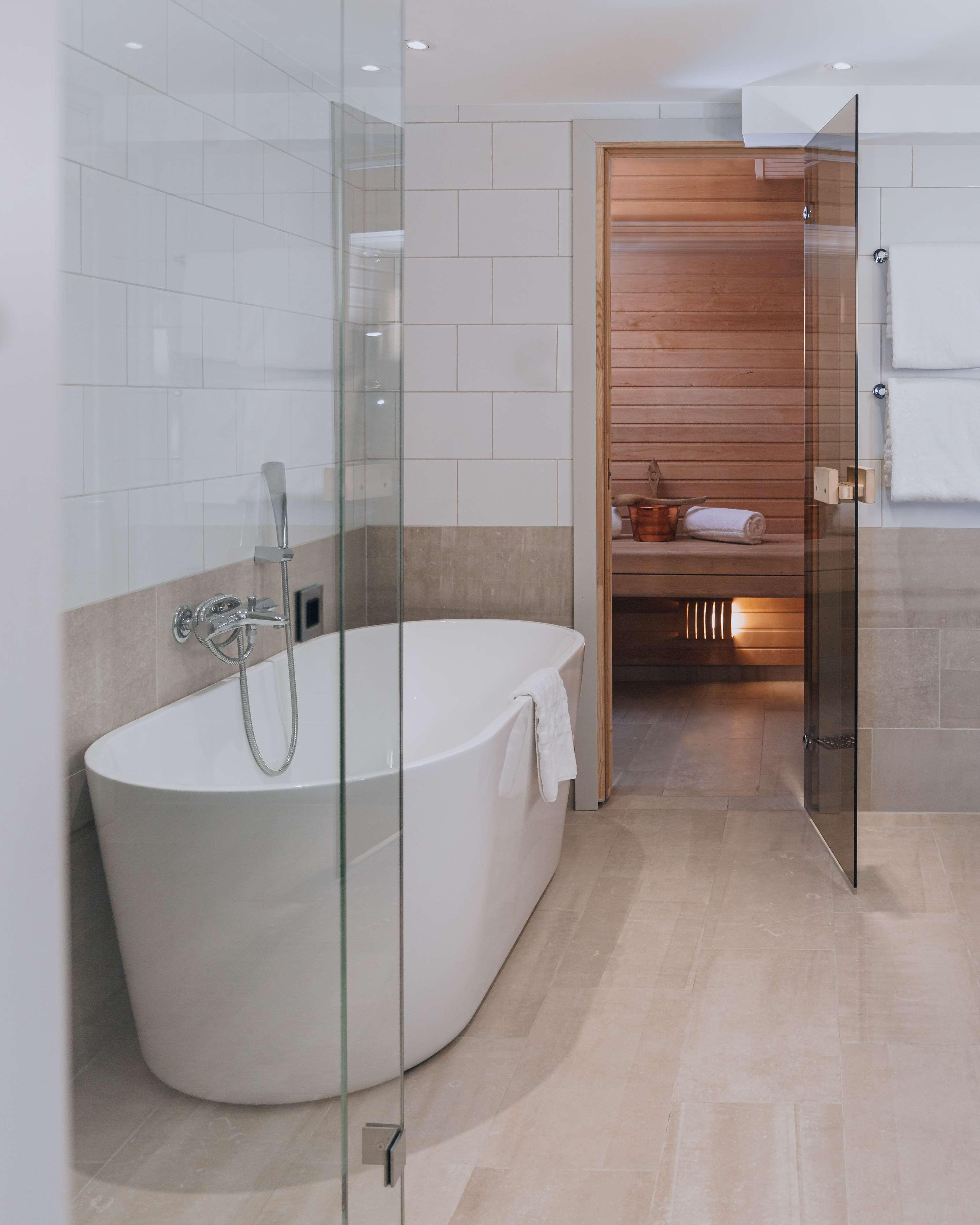 Northern, Suite, Sauna