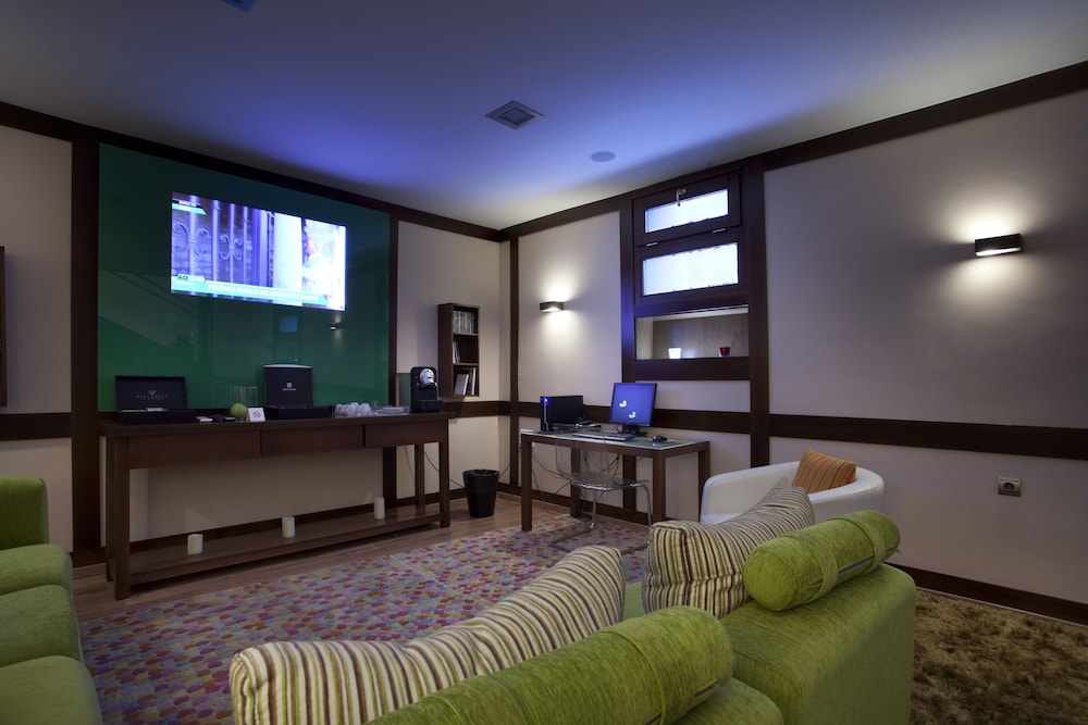 Suites Gran Via 44 Hotel 36/51