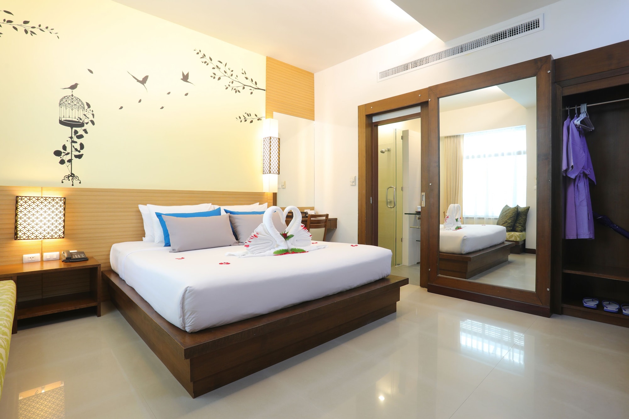 COTTAGE, DOUBLE BED