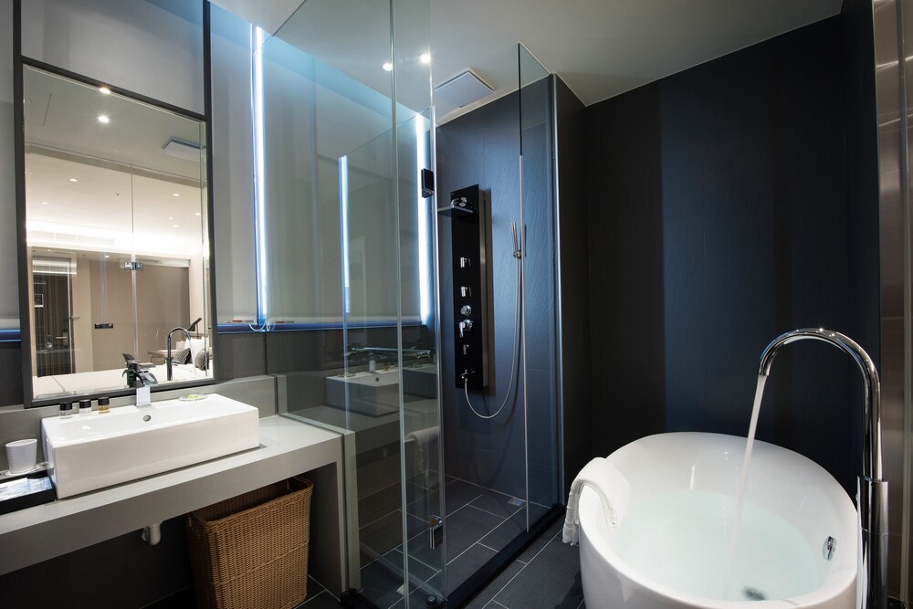 Hotel Reve Taichung 56/60