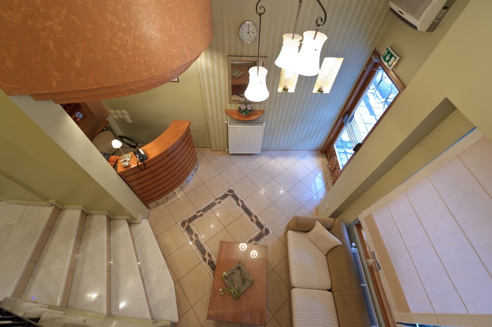 ANESIS HOTEL 5/22
