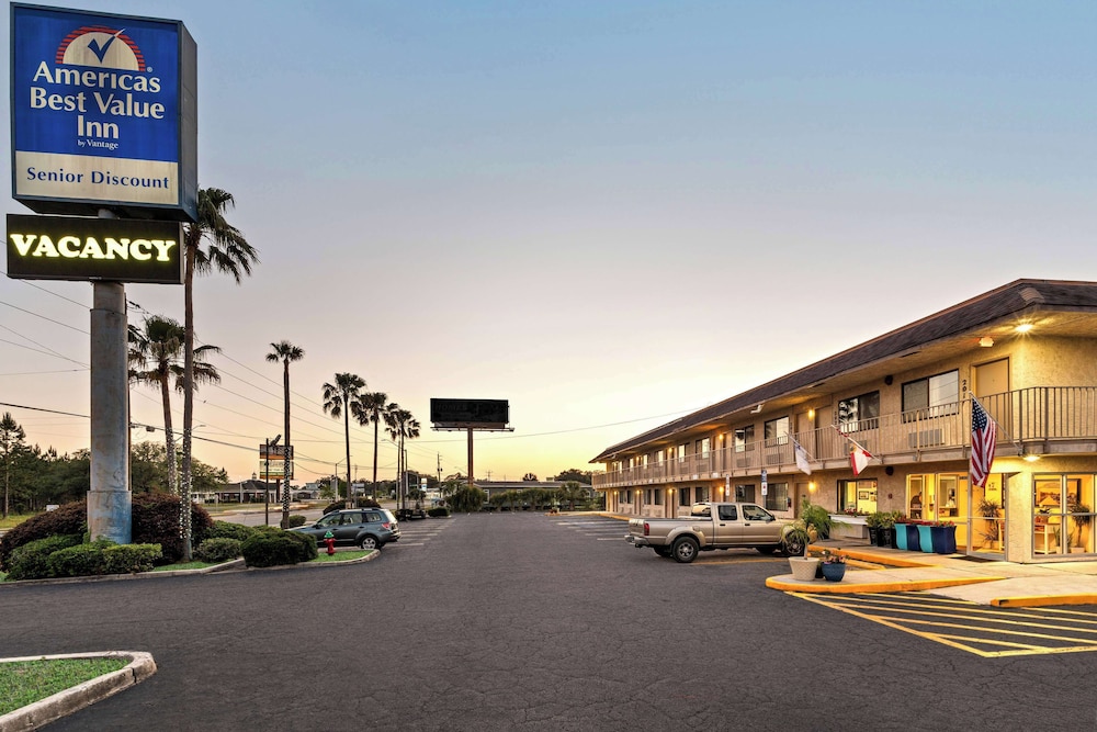 Americas Best Value Inn Lake City 41/45