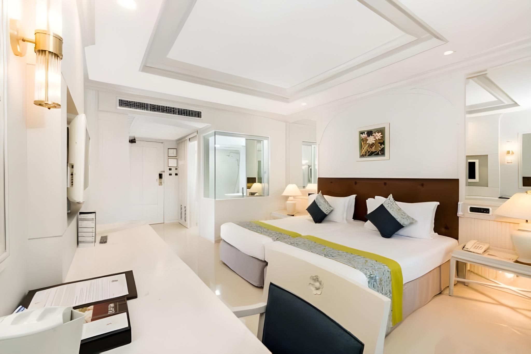 Plus, Mini, Suite, Sunrise View