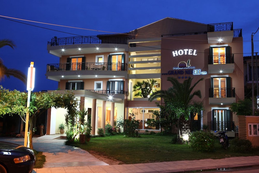 GRAND NEFELI HOTEL 3/50