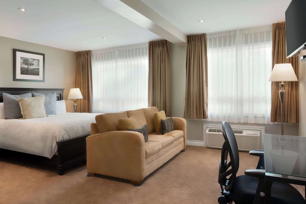 Travelodge By Wyndham Simcoe 14/50