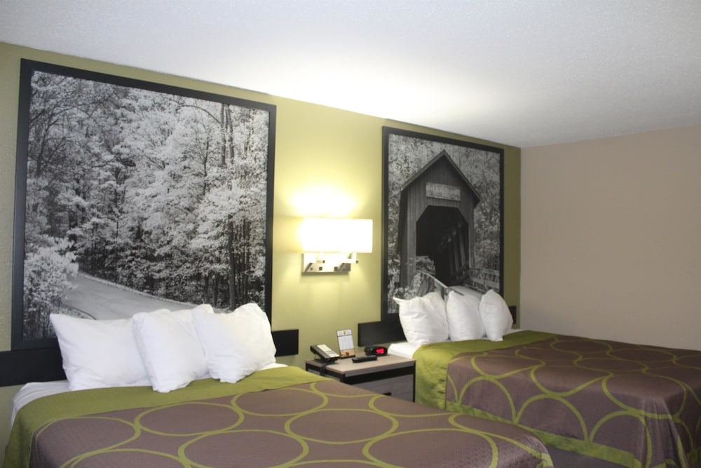 Super 8 By Wyndham Michigan City 15/27