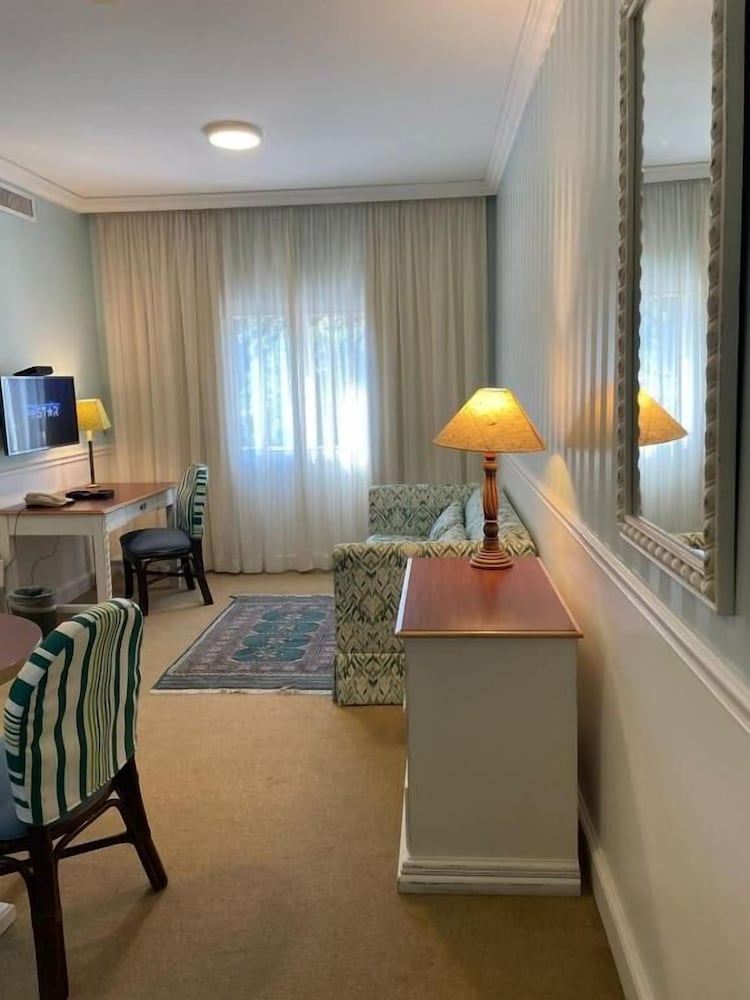 Hotel Villa Morra Suites 40/51