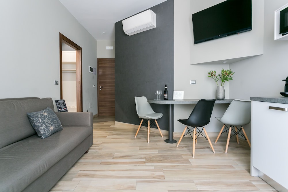 Aparthotel Durini 51/74