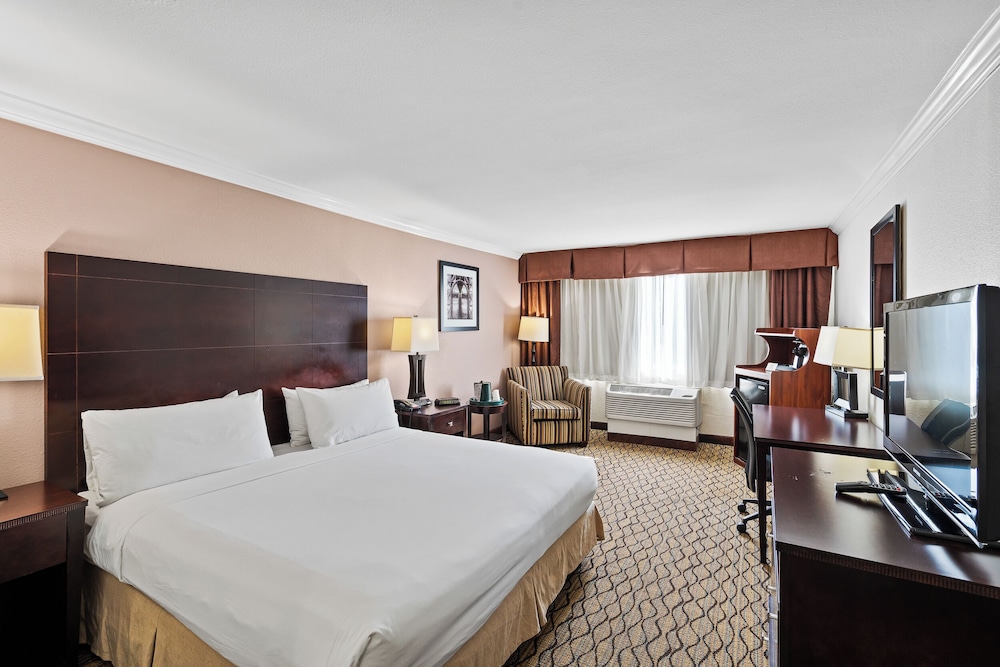 Executive Inn - Fort Lee 11/44