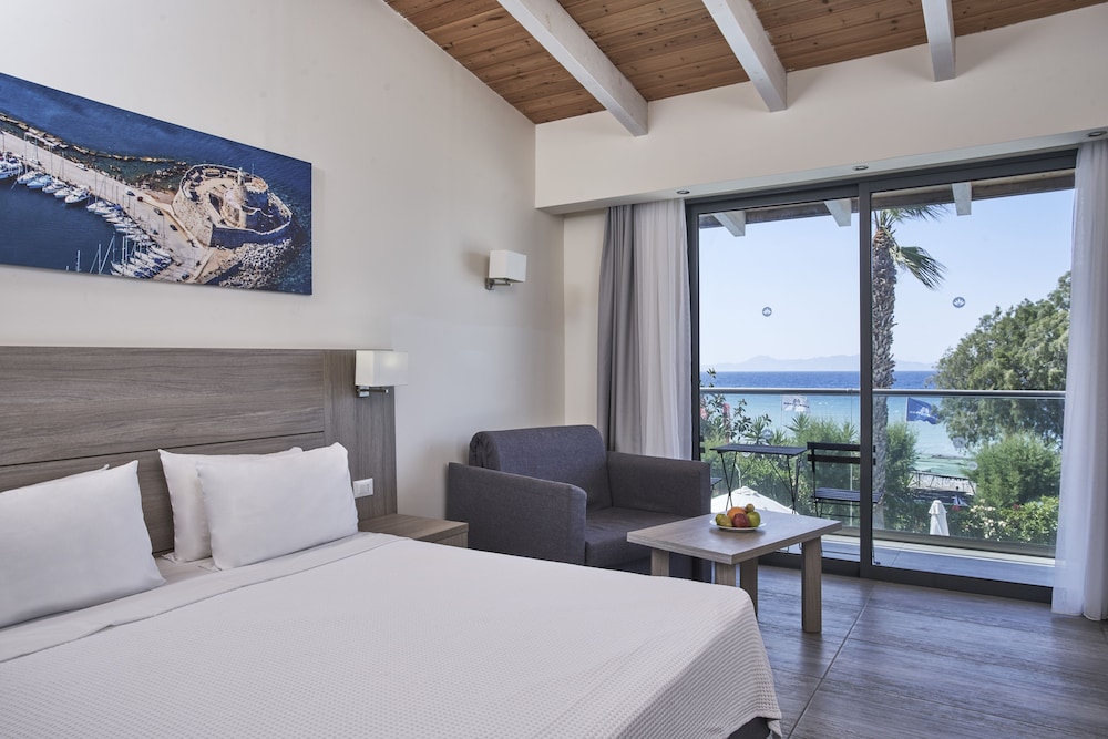 Blue Bay Beach Resort 17/61