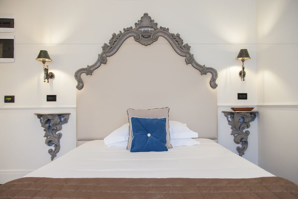 Palazzo Lorenzo Hotel Boutique 60/69