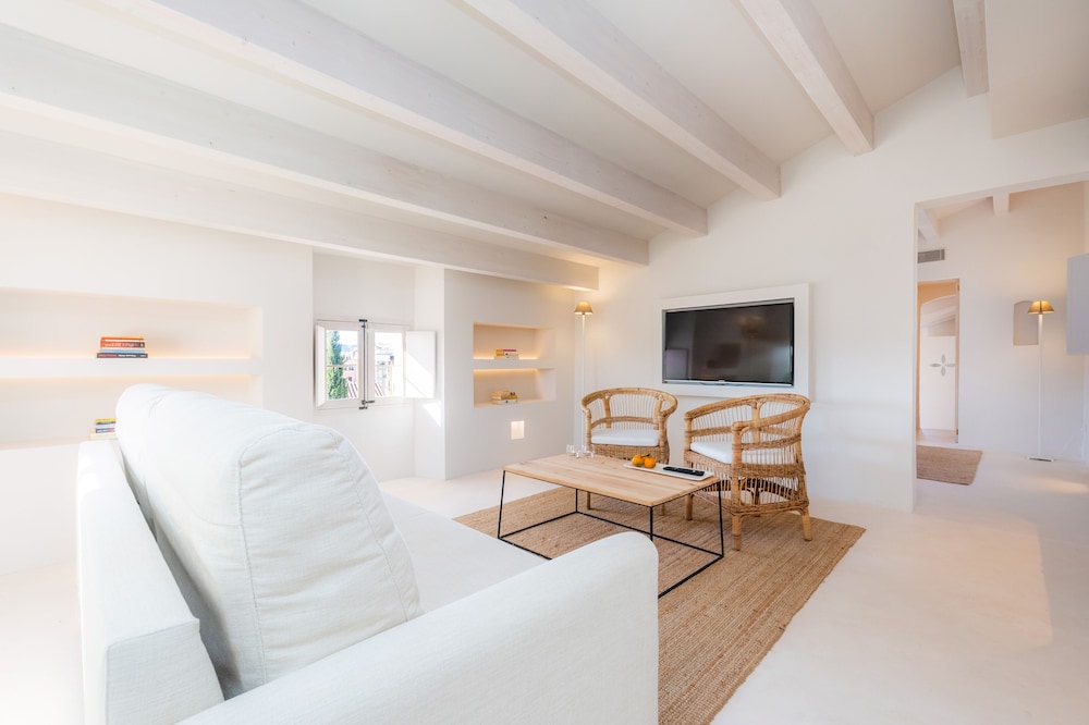 Yartan Boutique Hotel 22/28