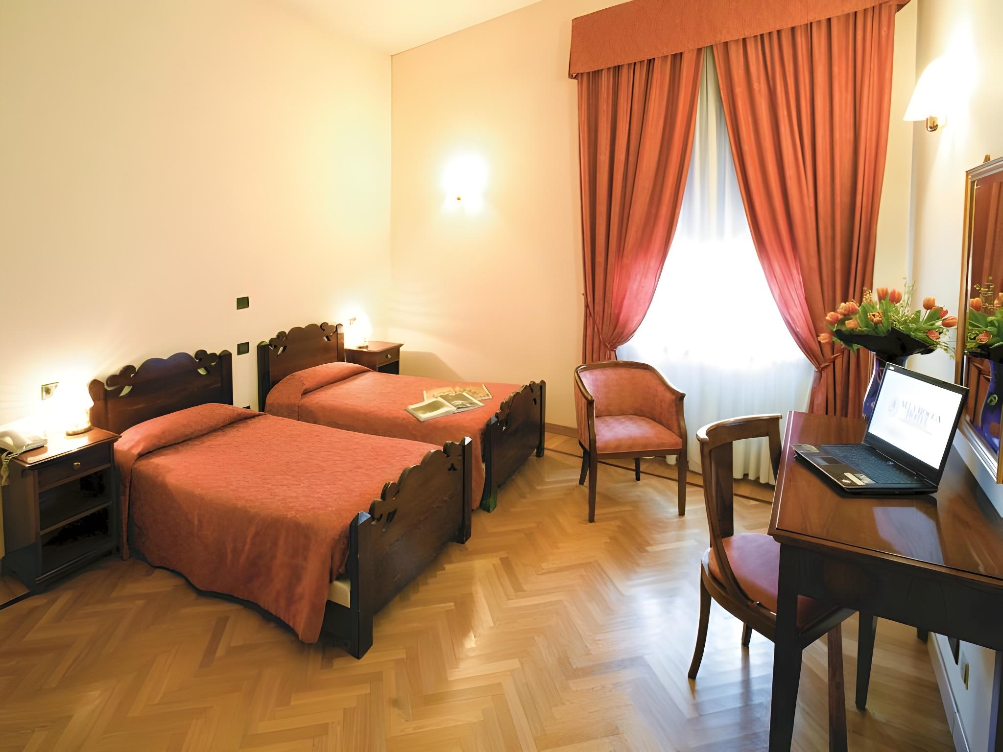 Room, Single, Double or Twin Bed