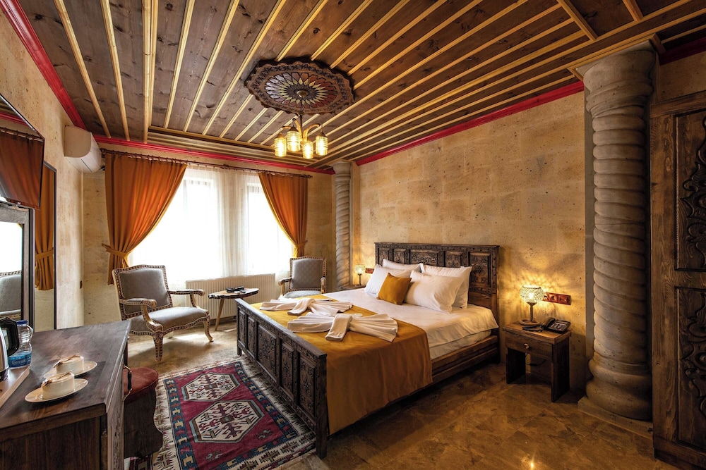 Volare Stone Hotel 5/43