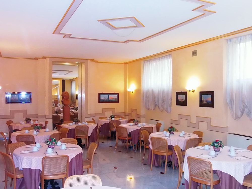 Hotel Nuovo Rebecchino 45/49