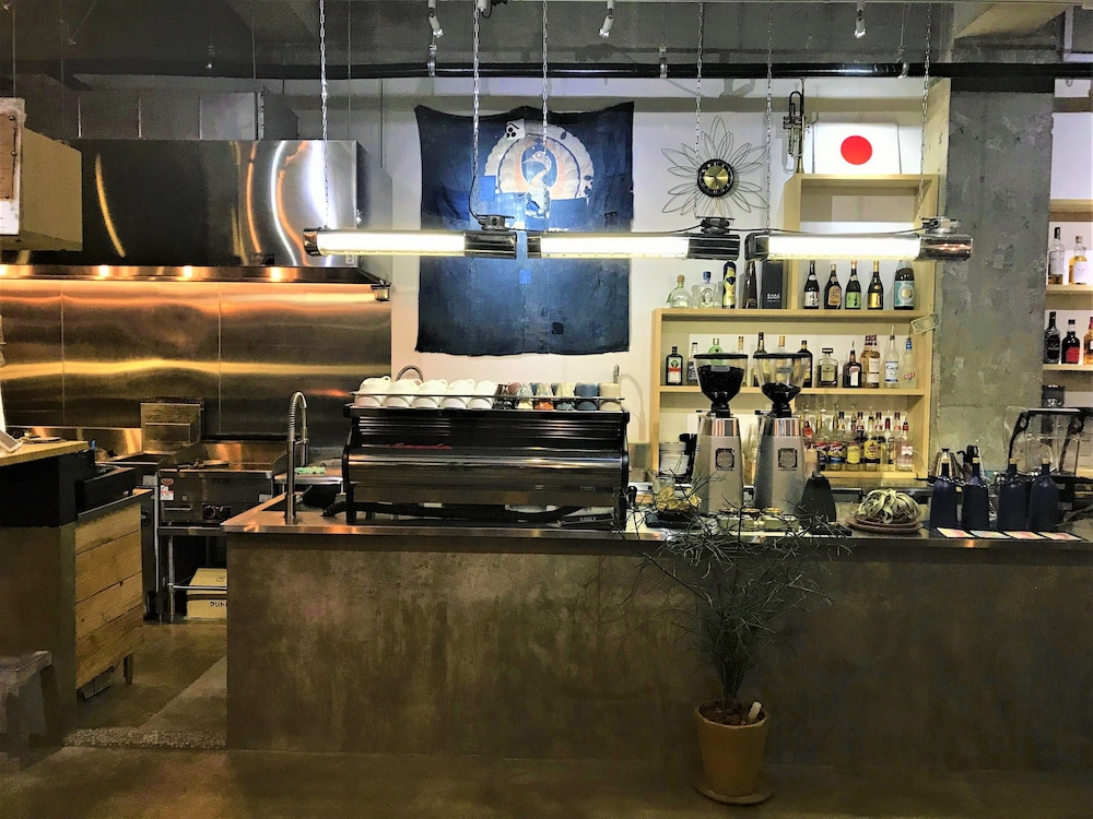 Aien Coffee And Hostel 28/34