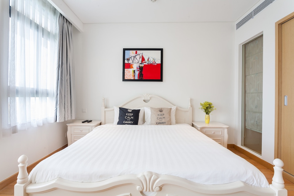 The Ocean Suites 12/50