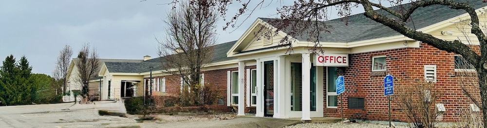 Iveys Motor Lodge Houlton 3/63