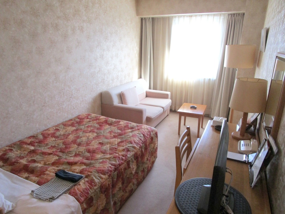Saku Grand Hotel 5/36