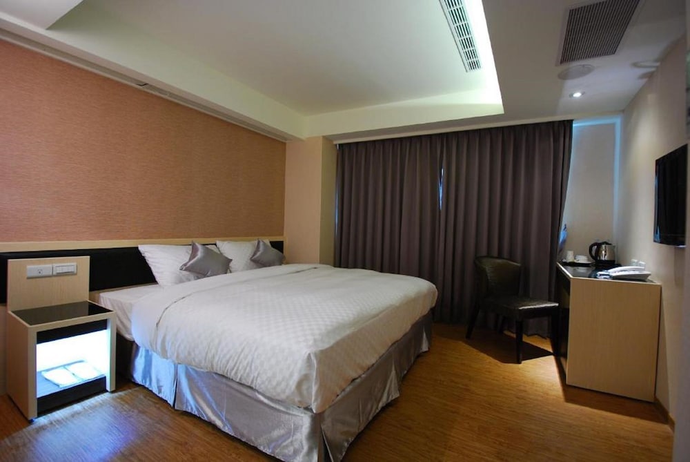 Shin Shin Hotel 7/25
