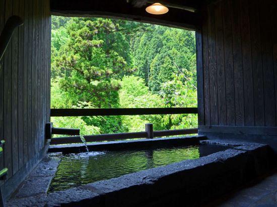 Shirataki Hotel 18/39