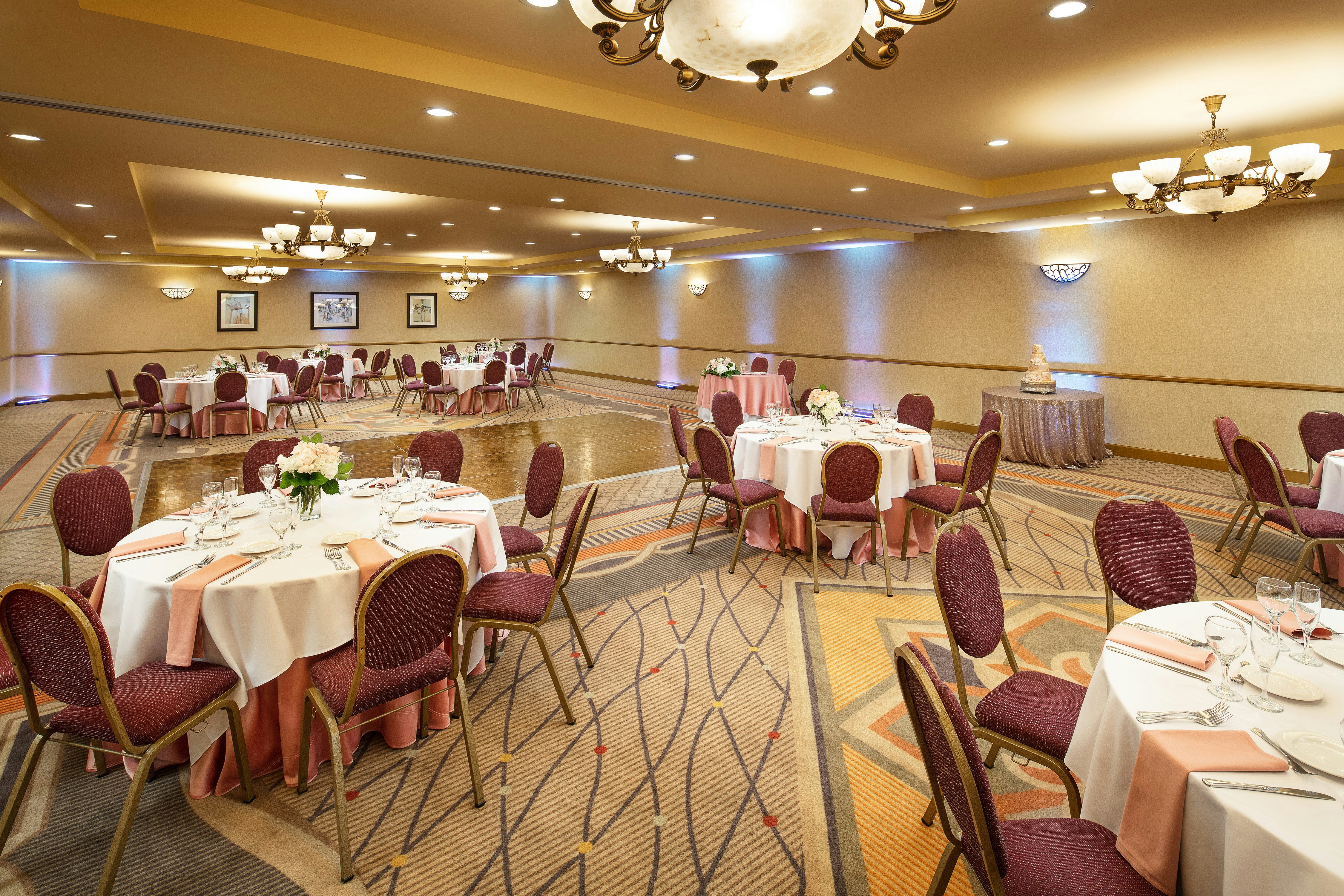 Doubletree By Hilton Claremont 39/58