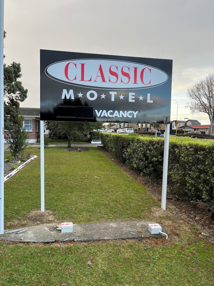 Classic Motel 26/28