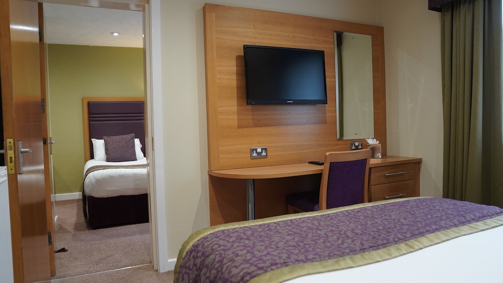Briar Court Hotel 34/70