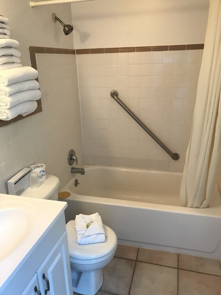 Miramar Resort 43/50