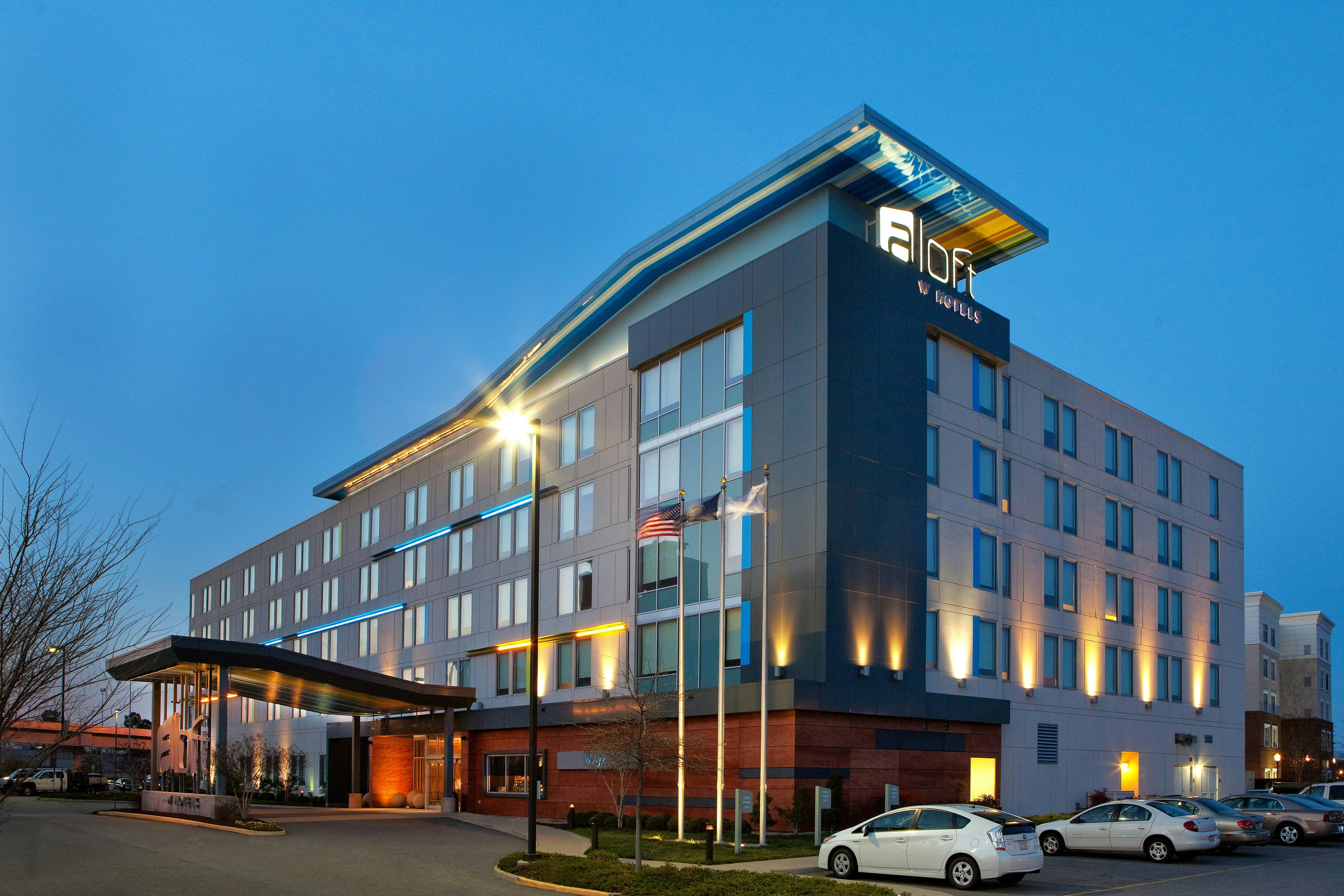 Aloft Chesapeake 15/15