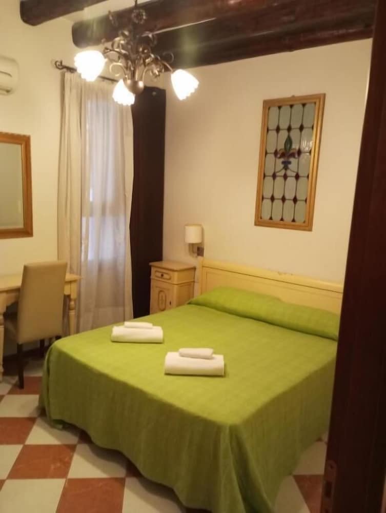 Hotel Henry 21/41