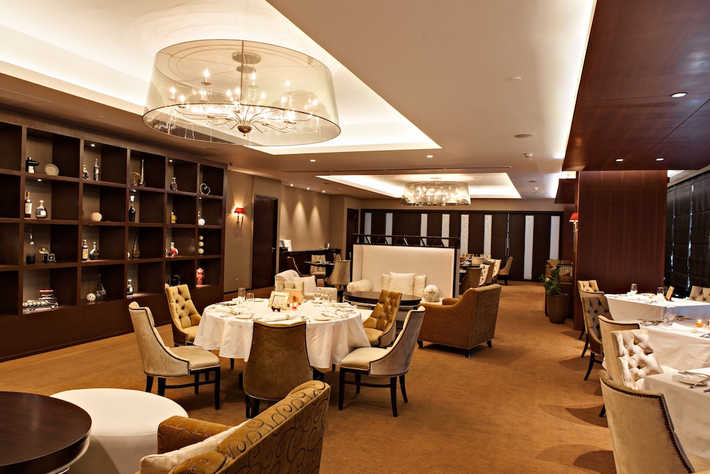 Joy Nostalg Hotel and Suites Manila 43/50