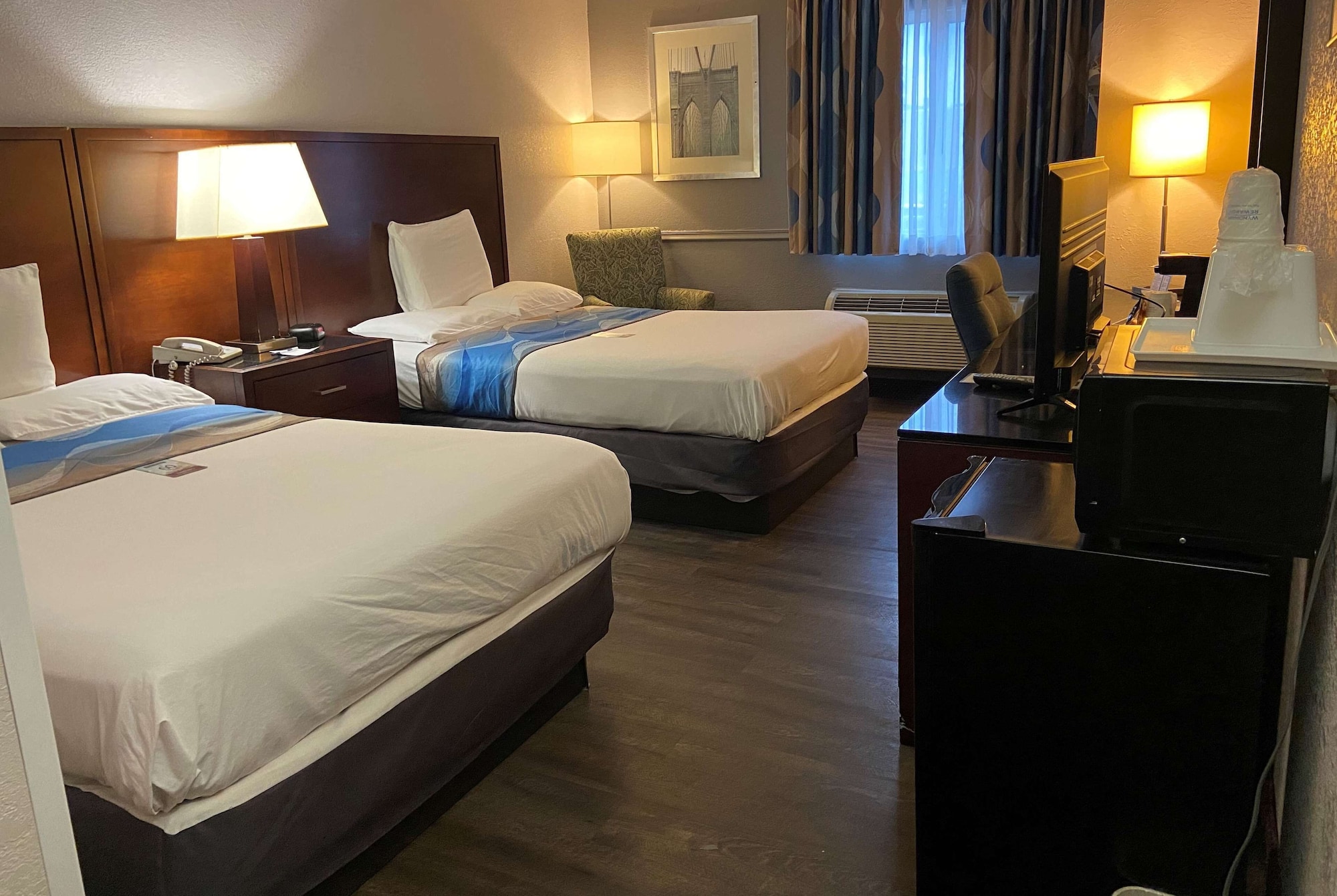 ROOM, 2 DOUBLE BEDS, BATHTUB, ACCESSIBLE
