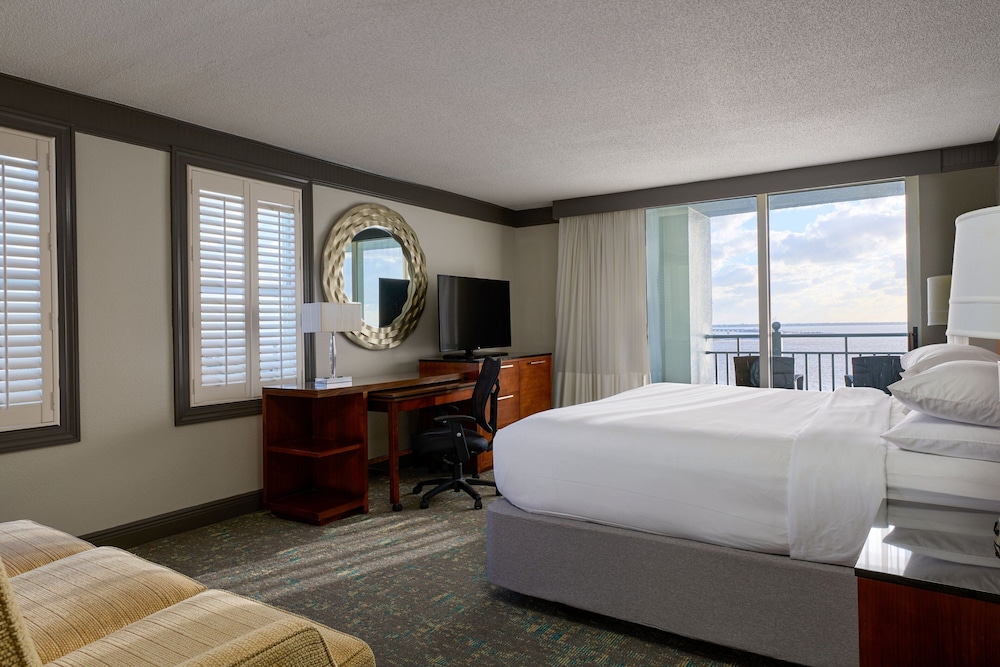Tower, Studio, King Bed, Water Front, Sofa, Balcony