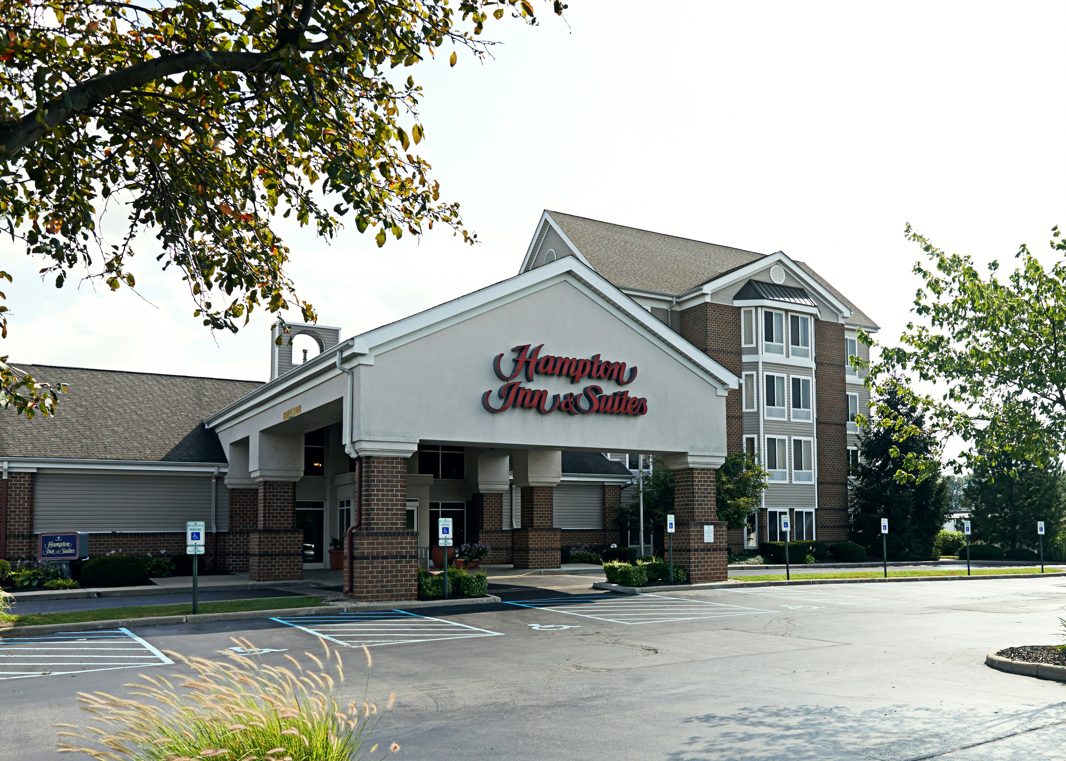 Hampton Inn Suites Scottsburg 2/82