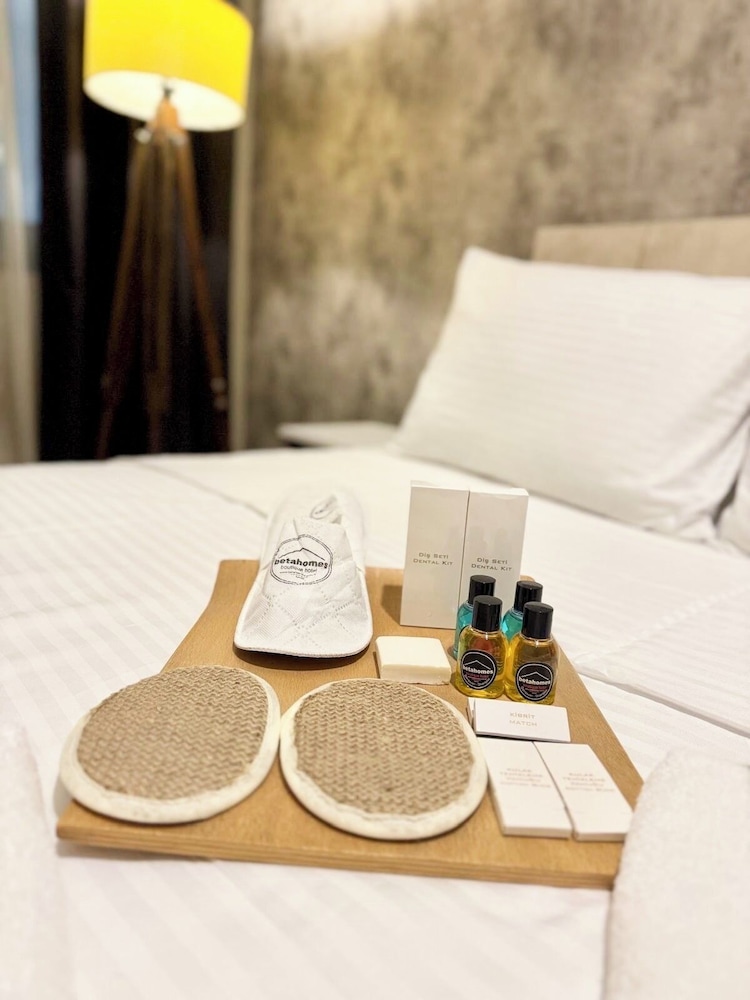 Beta Homes Boutique Hotel 30/36