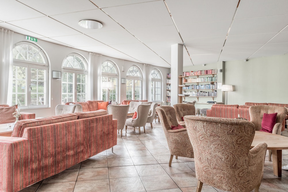 Blommenhof Hotel 38/42