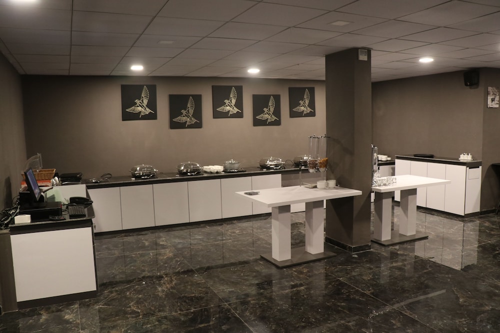 Nest Beacon Hotel Daman 7/33