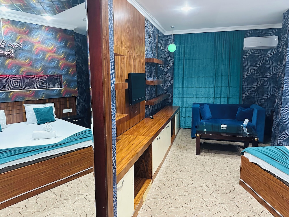 Askar Hotel 32/45