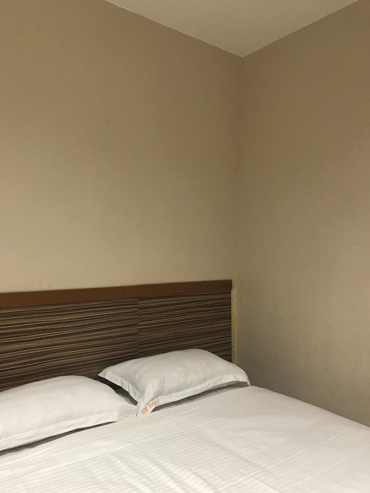 Iskandar Sinsuran Guesthouse 18/46
