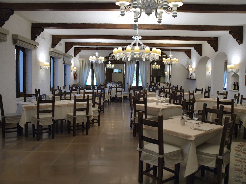Villa Donna Lisa Wine Hotel 61/78