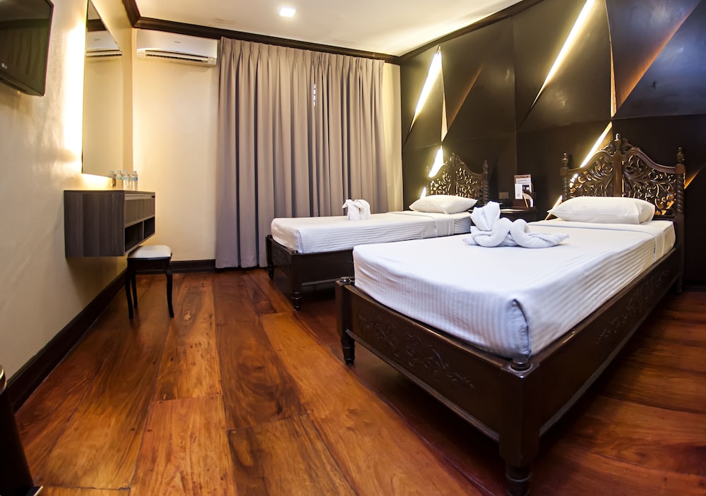Vigan Plaza Hotel 22/71