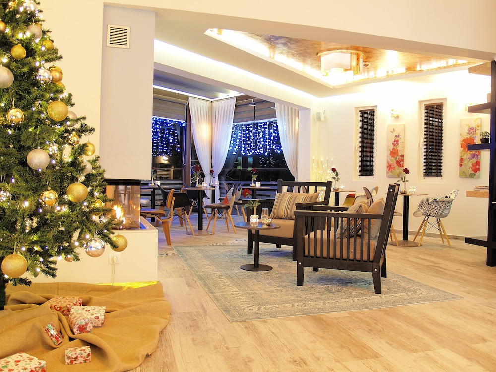 Omiros Boutique Hotel 54/59