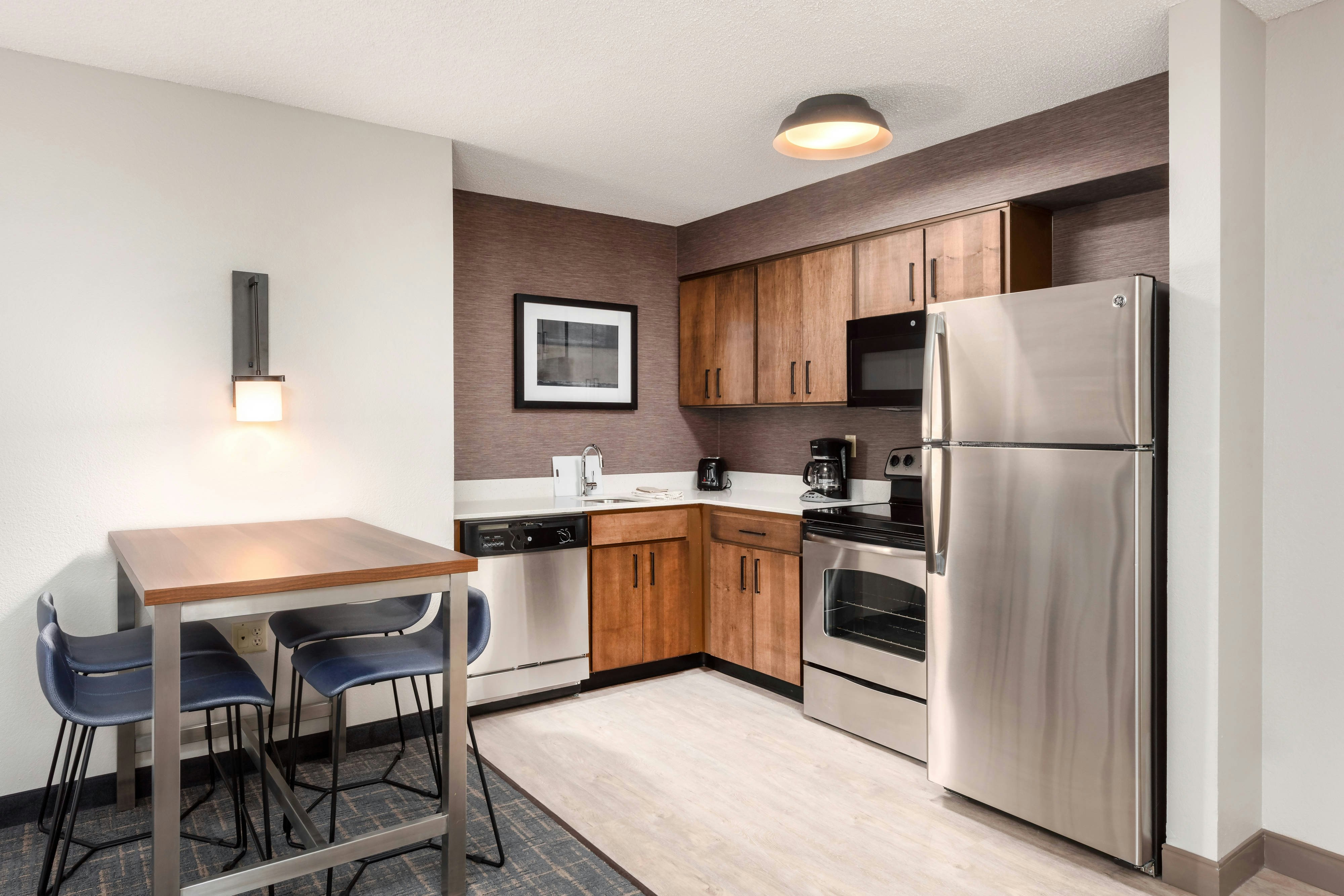 Residence Inn by Marriott Springfield 16/27