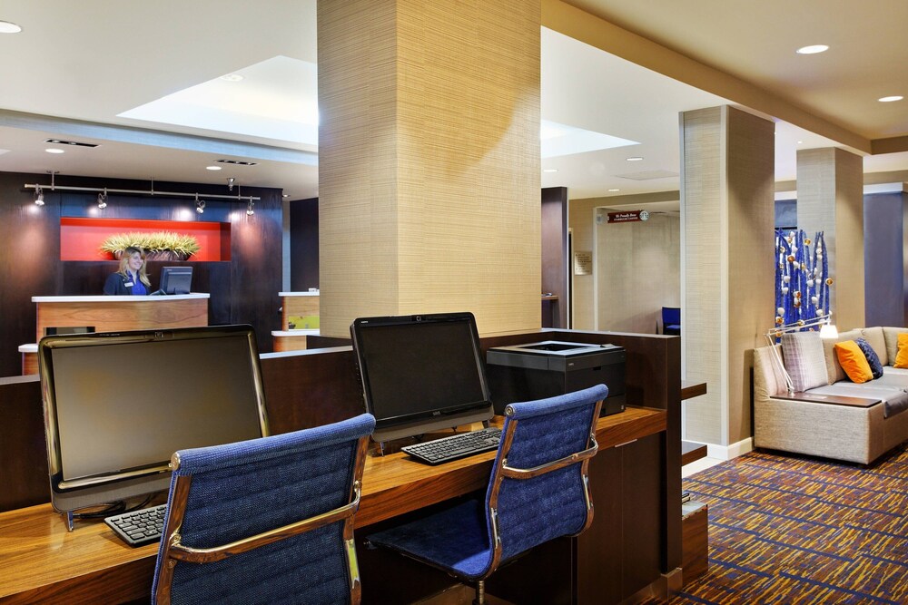 Courtyard by Marriott Gainesville 6/54